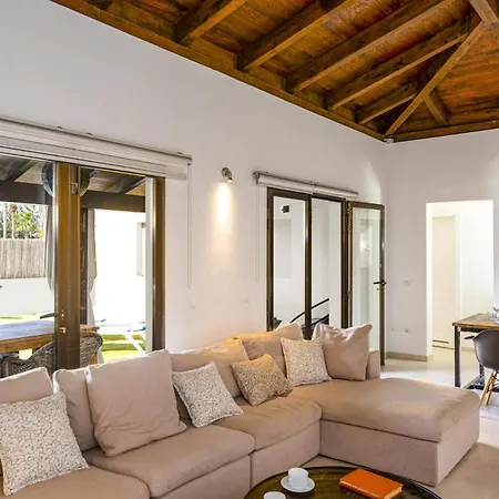 Papagayo Deluxe By * Corralejo