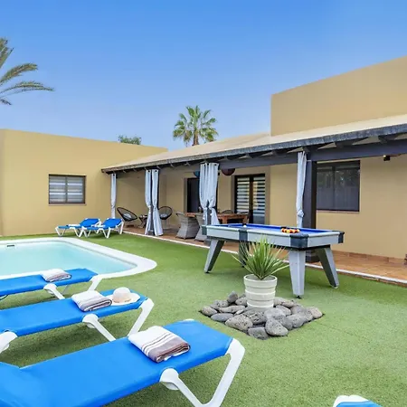 Papagayo Deluxe By * Corralejo